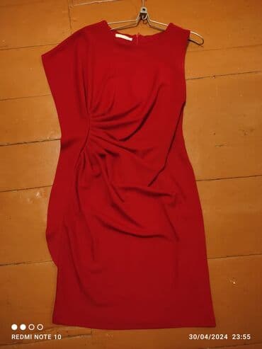 stol ustu qelyan: Ziyafət paltarı. 42 razmer. Deffekti yoxdur, təzə qalıb — 1