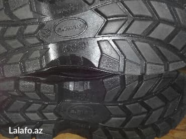 пол сапог: Cox mohkem materialdan hazirlanmis yeni, teze, geyinilmemis ayaqqabi — 4