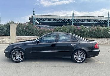 amg disk 17: Mercedes-Benz E-Class sedan (W211, restayl) – qara rəngdə, 4 qapılı — 3