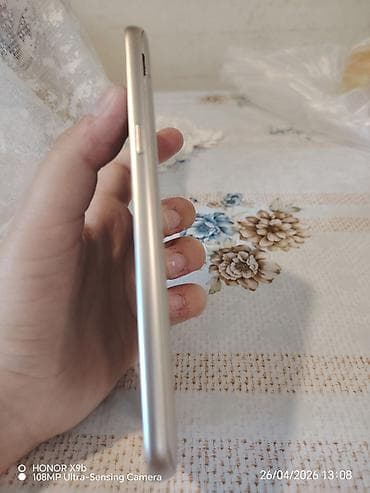 ram 2: Samsung 16 GB, rəng - Qızılı, İki sim kartlı — 3