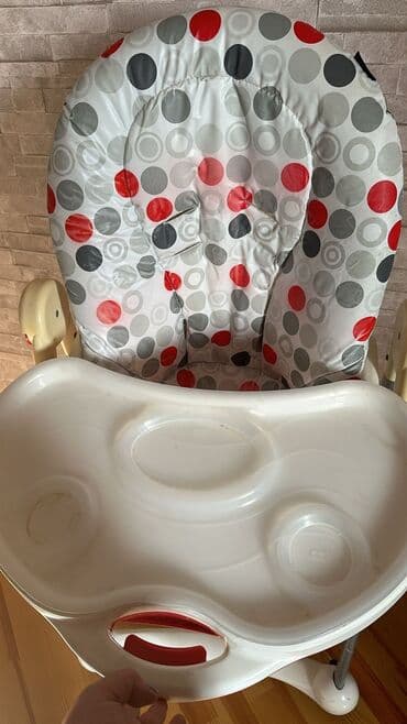 Uşaq yemək stulu,gayiwi yoxdur - Yumşaq, rahat oturacaq: boz, qırmızı lalafo.az -da Uşaq yemək stulu,gayiwi yoxdur - Yumşaq, rahat oturacaq: boz, qırmızı