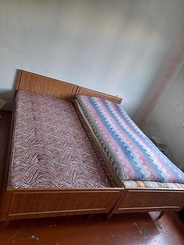Ev və bağ: İki ədəd tək nəfərlik taxta çarpayı dəsti - Material: taxta karkas — 3