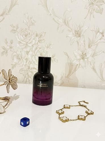 Victoria's Secret Bombshell 30 qramlıq ətirdir. Qalıcılı 2