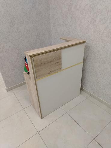 ofis masaları: Resepsion masası / qarşılayıcı stend - Dizayn: Açıq palıd teksturalı — 1
