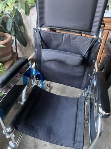 Aş qazanı: Qatlanan, yüngül, əlil arabası. Yüksək arxa və baş dayamağı ilə təchiz — 5