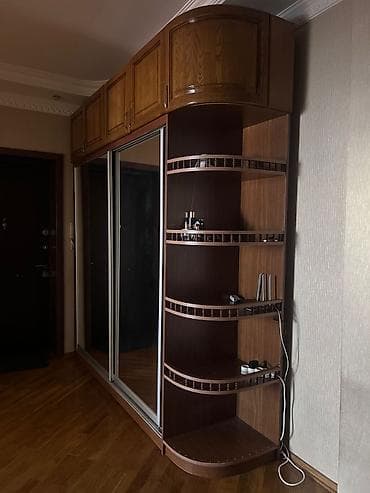 elektron saat: 3 qapılı, Güzgülü, Qəhvəyi, Taxta, Kupe, Düz dolab — 2