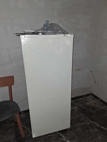 mini bar soyuducu: Aşağıdan açılan qapılı, tək qapılı mini soyuducu. Xüsusiyyətlər: - — 1