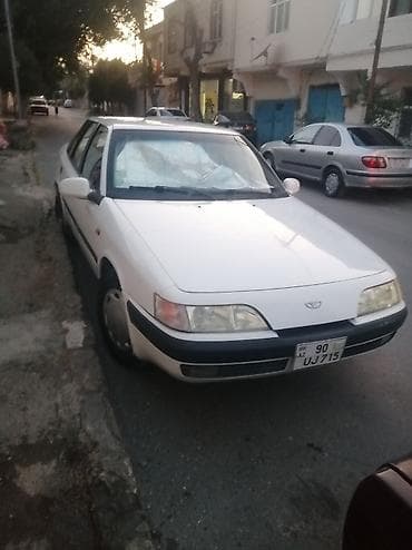 Daewoo Espero sedan – ağ rəng, 4 qapı, ön təkər dartımlı. Geniş salon lalafo.az -da Daewoo Espero sedan – ağ rəng, 4 qapı, ön təkər dartımlı. Geniş salon