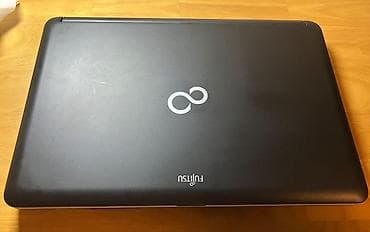 Fujitsu noutbuk dəsti hər şey demək olar ki ideal vəziyyətdədir və