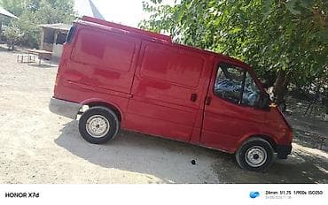 фургоны категории б: Ford Transit yük mikroavtobusu - Kuzov: qapalı furqon, 2 yan sürgülü — 4