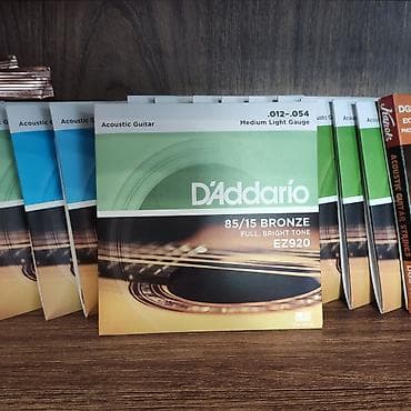 gitara çexolu: Akustik gitara simləri Daddario EZ920 Həm yeni başlayanlar, həm — 2