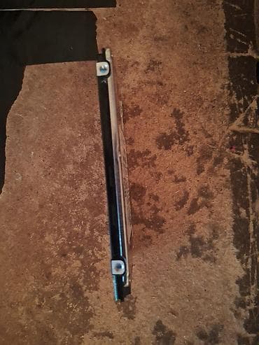 Kompüter ehtiyyat hissələri: İşləyir əla - yoxladım. Diskləri oxuyur, düymə ilə açılır. USB ilə — 3