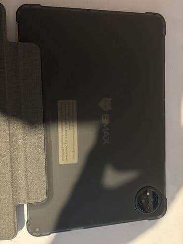 телефон fly wifi: BMAX şirkətindən planşet, qara rəngdə, klaviatura, qələm, qulaqlıq və — 3