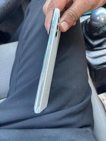 samsung galaxy tab3: Samsung Galaxy A32, rəng - Ağ, Qırıq — 5