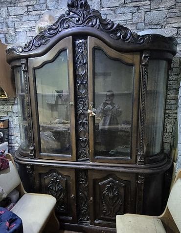 işlənmiş şkaflar: Taxta 100% qoz ağacı, opilka deyil. Normal vəziyyətdə. Köçdüyümə görə — 1