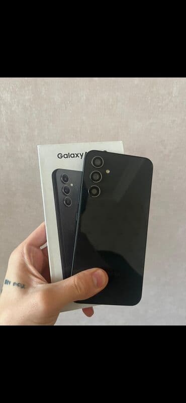 Apple iPhone: Samsung Galaxy A54 5G, 256 ГБ, цвет - Черный, Две SIM карты — 1