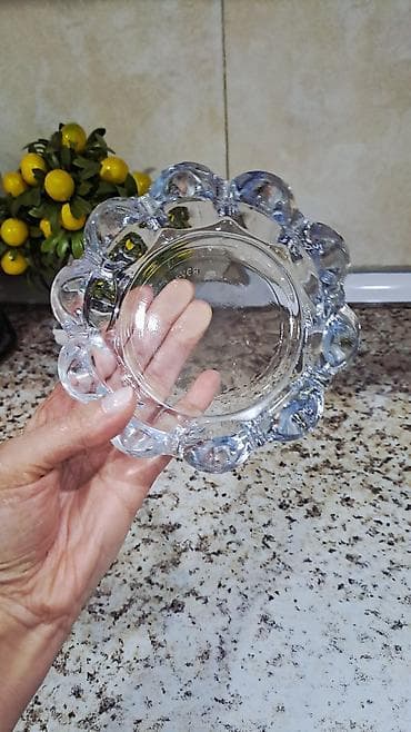 unitaz yeni: Məhsul: Şüşə külqabı Təsvir: - Material: qalın, şəffaf şüşə - Forma — 3