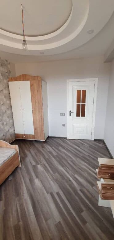 maştağa kiraye: Yeni Günəşli qəsəbəsi, AB massivində, Yeni Tikili 13 mərtəbəli binanın — 6