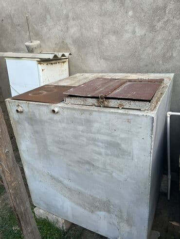 hava çəni: SU BURAXIR ƏVVƏL ALTDAN QAPAĞ YERİ YAMAQ OLUNUB ORDAN SU BURAXIR — 1