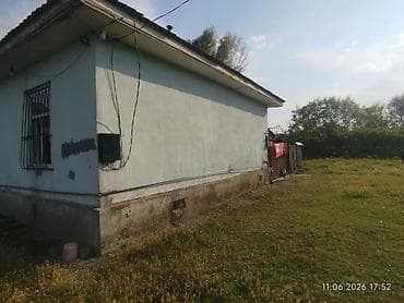 sekis sati: Ev 2 otağ 1 zal 1kukna 1hamamtualet Torpaq sahəsi və həyət evi - — 3