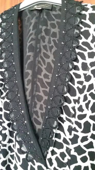 Qadın şalvarları: Qadin ucun dest kostyum.150 manata alinib.Yenidir demek olarki.1 2 — 4