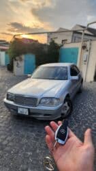 çeşqa maşını: Mercedes-Benz C 240: 2.4 l | 1998 il Sedan — 2