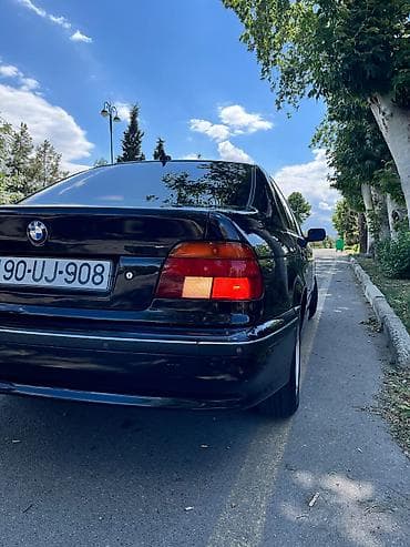 bmw e60 m: BMW 5 series: 2 l | 2000 il Sedan — 5
