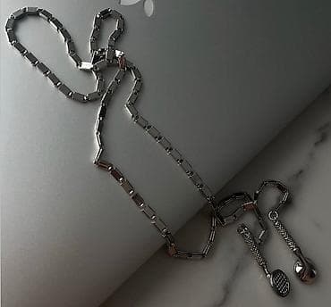 Aksesuar qulaqcıq Məhdud saydadır, metrolara çatdırılma ödənişsizdir