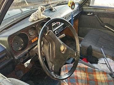 QAZ: QAZ 31029 Volga: 2.4 l | Sedan — 2