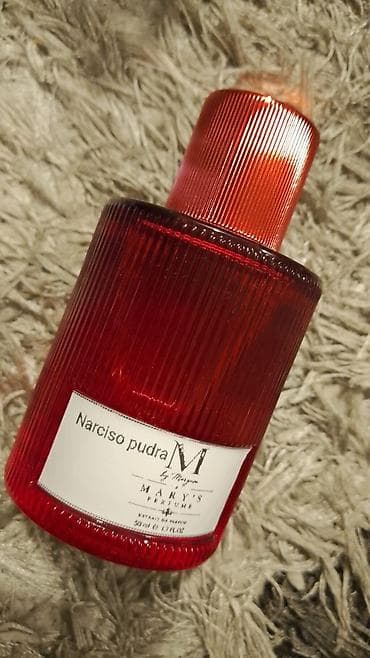 s8 night oriflame: Narciso Poudree (Pudra) ​🌸 Təmiz, soft və pudralı cazibə İstənilən — 1