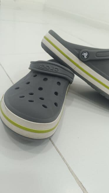 Məhsul: Crocs Classic Clog (orijinal dizayn) - Rəng: Tünd boz üstlük
