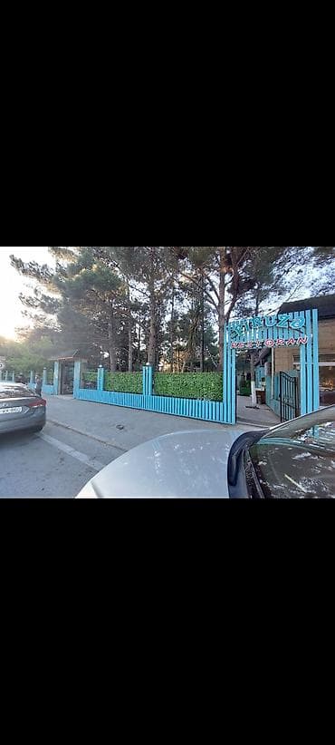 4 sot: 14 sot həyatyanı sahəsi var 10 kabinet 1 ədəd 20 nəfərlik taxtadan zal — 1
