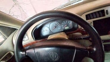 Ножи: Toyota Avensis sedan - Kuzov: 4 qapılı sedan, boz rəng - Salon: bej — 9