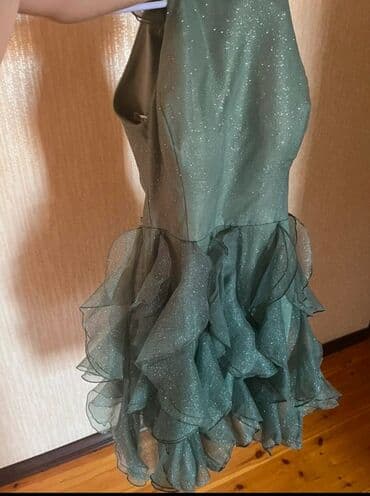 apple watch irşad: 130manata alinib 1defe veçere geyinilib 70manata satılır.Real alıcıya — 2