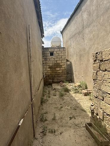 gencede torpaq satilir: 3 otaqlı, 2 kv. m, Kredit yoxdur, Orta təmir — 7