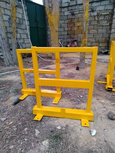 ниссан автозапчасти: Parking nişanı,,, satılan mal geri qaytarılmır. Üzərində 5 ədəd bolt — 2