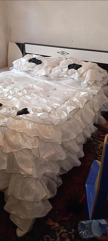 Süfrələr: Tezekimidir 2 defe istifade olunub Qutusuyla birge verilir Şekilde — 2