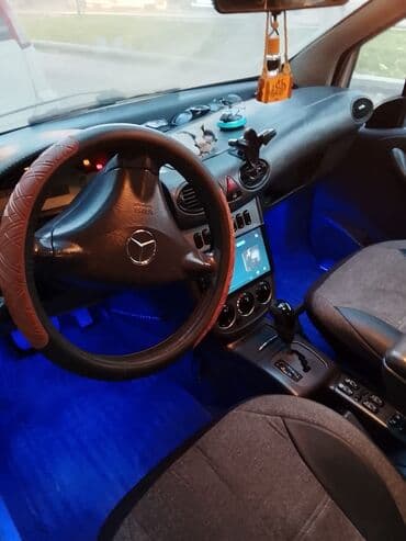 дом на колесах turbo az: Mercedes-Benz A160 – kompakt şəhər hetçbeki Xarici: - Ağ rəngli — 6