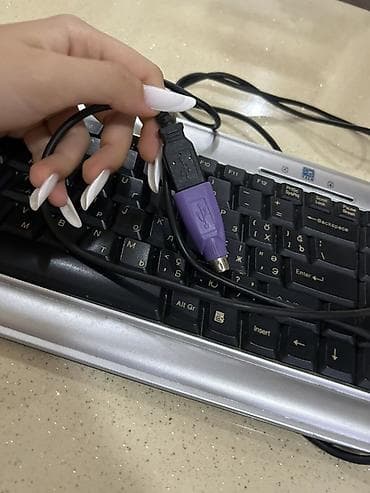 hard disk 3 tb: MiniRSI kompakt klaviatura - Əlverişli ölçü: tam ölçülü düymələrə — 2