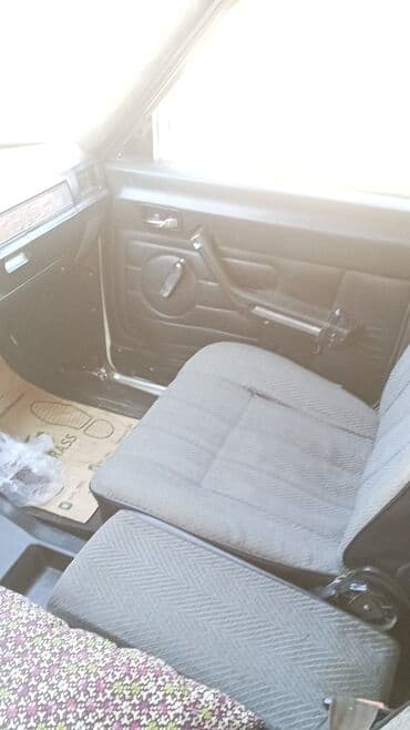 3D panellər: Yükdaşıma üçün modifikasiya olunmuş sovet istehsalı minik avtomobili — 17