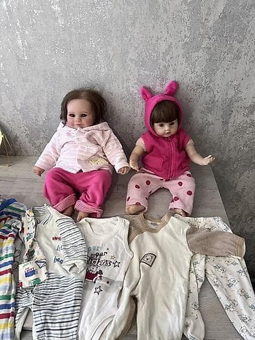 Rusiyadan gətirilmiş original Reborn kuklaları satılır. Kuklaların hər