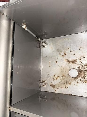 dolab satilir: Satılır: Qara şüşə fasadlı hamam dolabı (asılqan tipli) - Üst hissə — 2