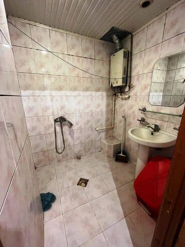 əhmədli ev: Xətai rayonu, Əhmədli Telnov küçəsində, 3-otaqlı, sahəsi 70kv-m olan — 4