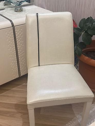 Qonaq otağı üçün, İşlənmiş, Qatlanmayan, rəng - Ağ Stul lalafo.az -da Qonaq otağı üçün, İşlənmiş, Qatlanmayan, rəng - Ağ Stul