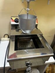 ПО для бизнеса: Başlıq: Ponçik aparatı – 480 AZN. Tam işlək vəziyyətdə. Ünvan — 1