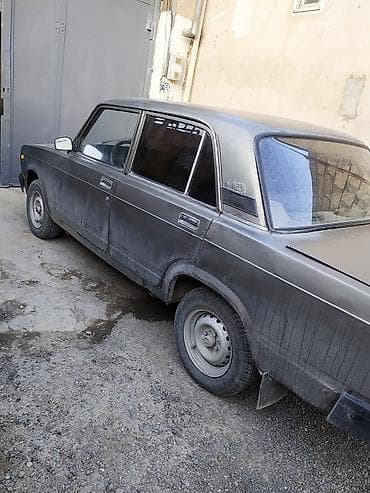 kotan 3 korpus: VAZ (LADA) 2107: 1.5 l | 1984 il 16200 km Sedan — 1