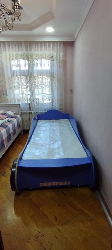 boru: Uşaq üçün maşın formalı çarpayı - Rəng: mavi - Dizayn: yan hissələrdə — 1