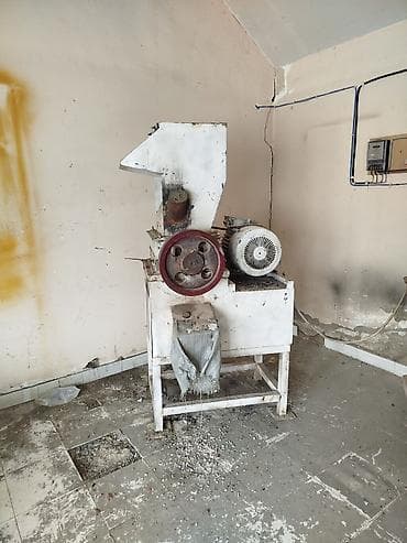Plastik qırıcı (granulyasiya üçün parçalama aparatı) istəyən əlaqə