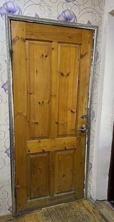Taxta otaq qapısı - Material: tam ağac (təbii şəbəkəli faktura) Evin