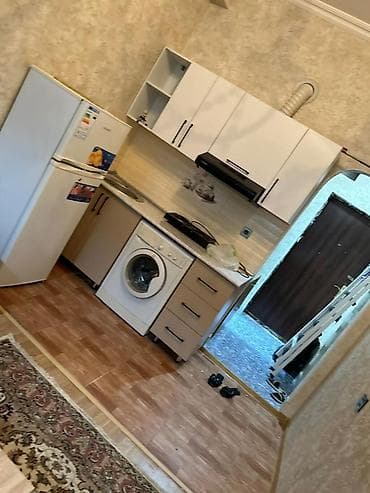 sumqayıtda bina evi: Studiya, 30 kv. m — 10